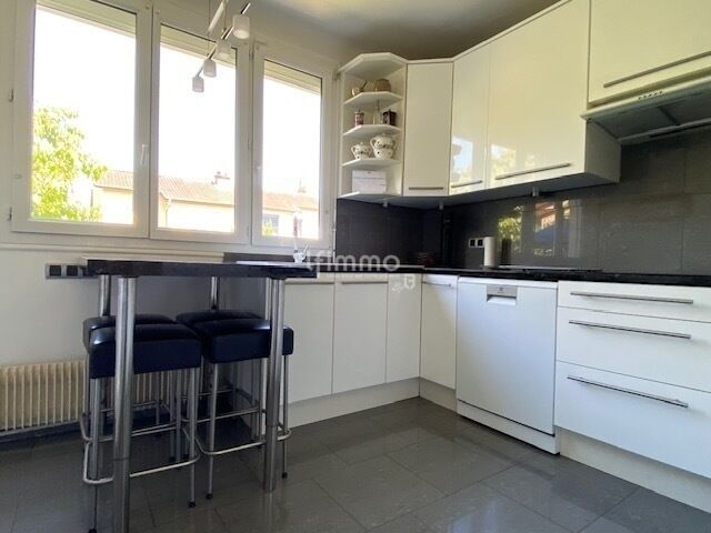 Maison 4 pièces avec jardin et terrasse, proche des bords de marne - Bourgeois cuisine recto