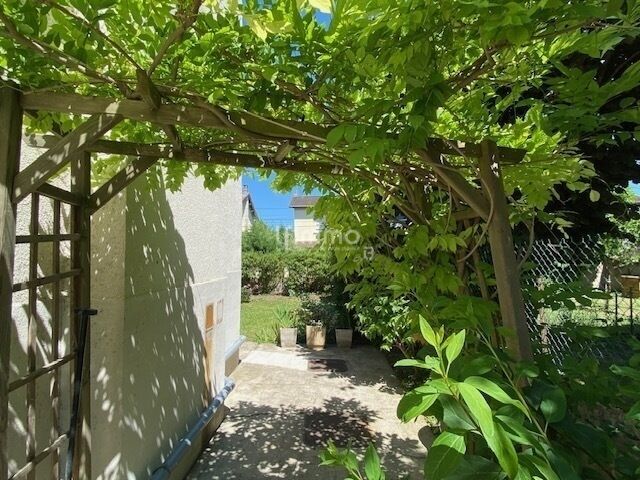 Maison 4 pièces avec jardin et terrasse, proche des bords de marne - Bourgeois jardin côté