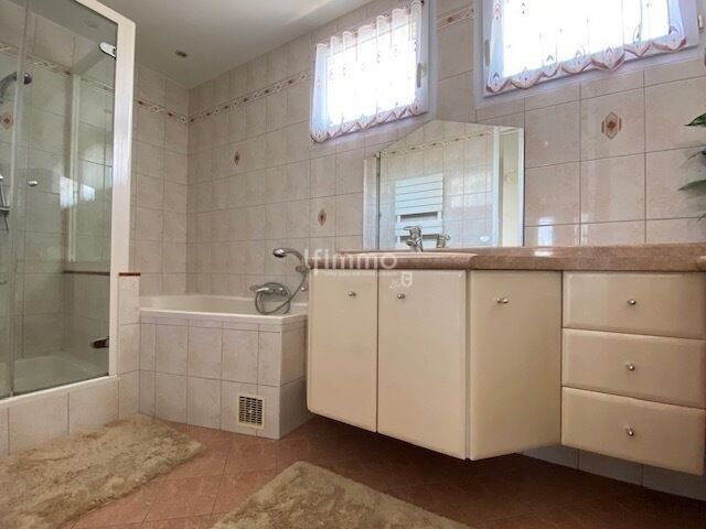 Maison 4 pièces avec jardin et terrasse, proche des bords de marne - Bourgeois sdb