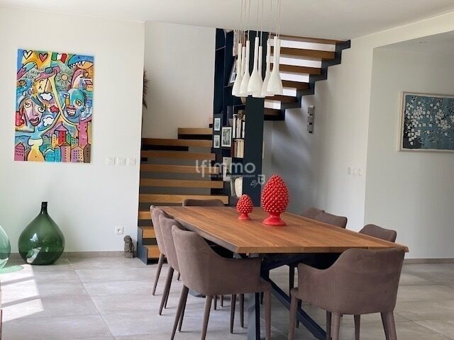 Maison d'architecte de 189m2 sur un terrain de 1200m2 - Img 8723