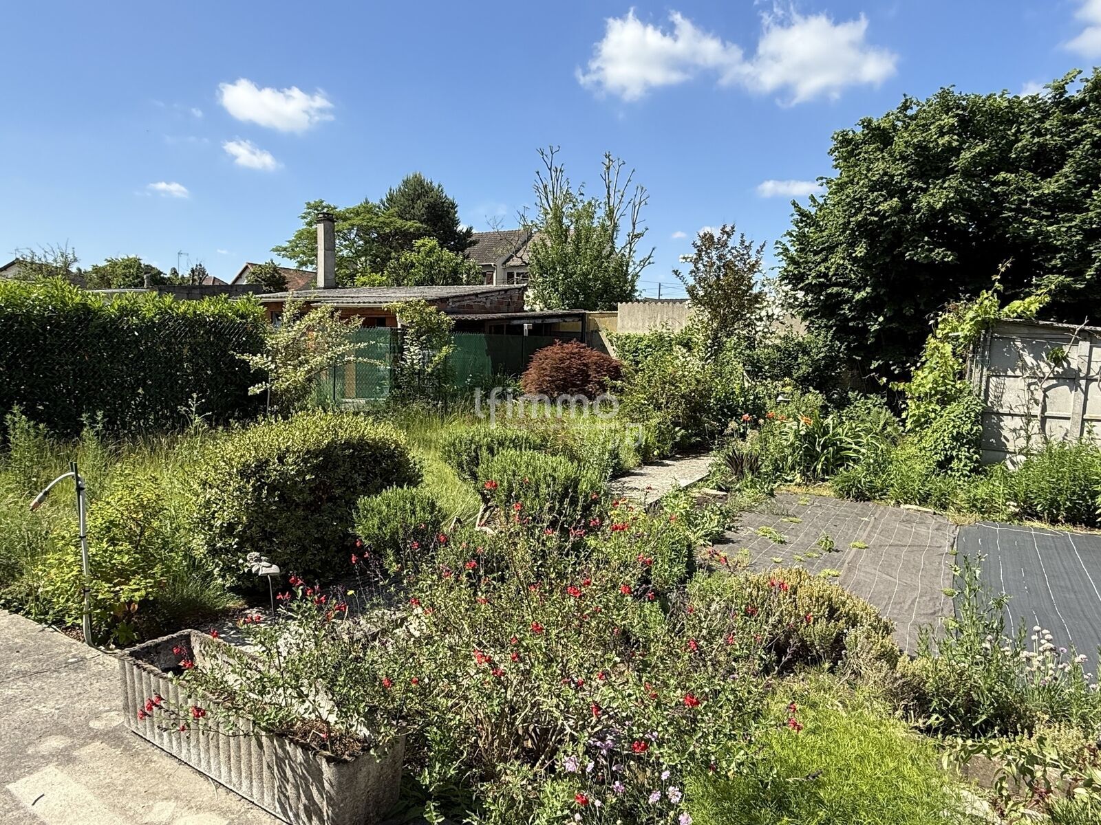 Proche du Rer B - Img 2362