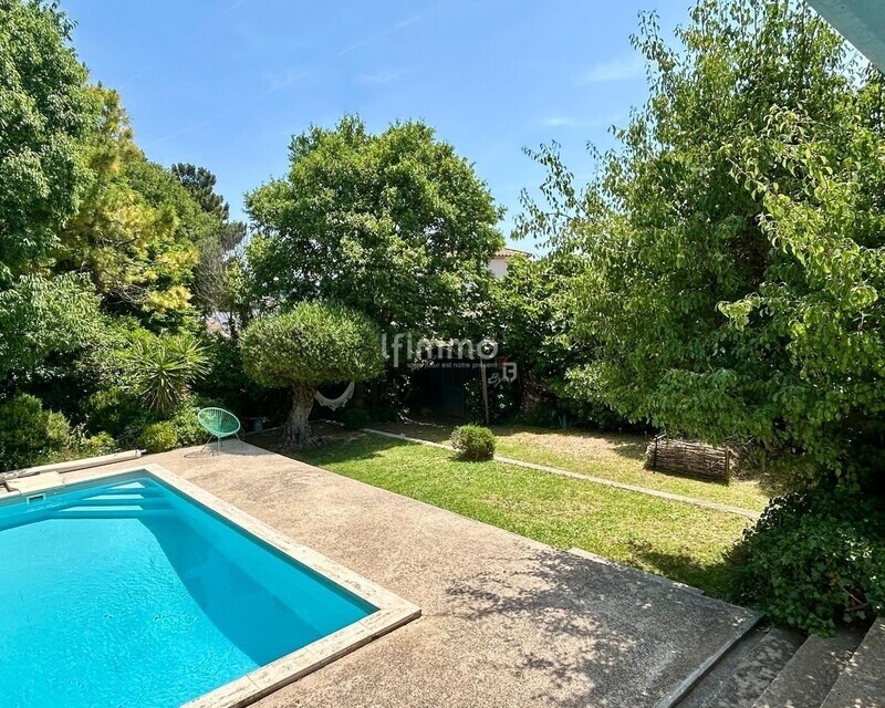 Sous offre Acceptée / Maison 12ème - Jardin - Piscine - 7893a4cd-8503-4630-a024-6464e70e4e40