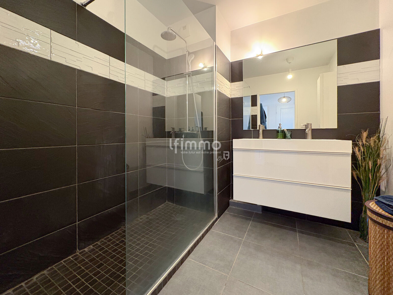 Appartement T3, terrasse et garage - 13014 Marseille  - Img 5016