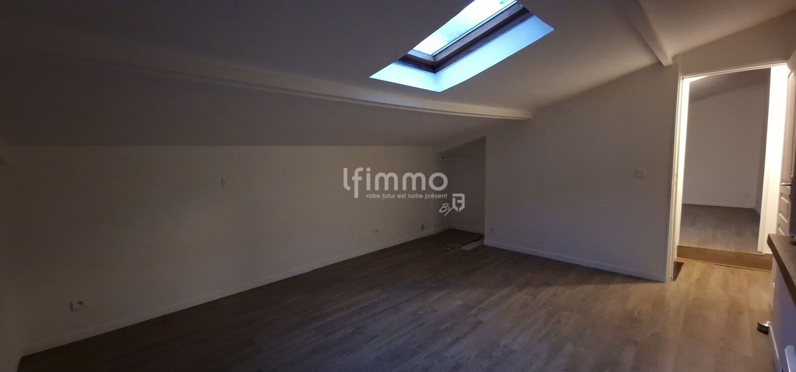 Duplex avec jouissance cour commune – Ivry-sur-Seine - 20241112 170312