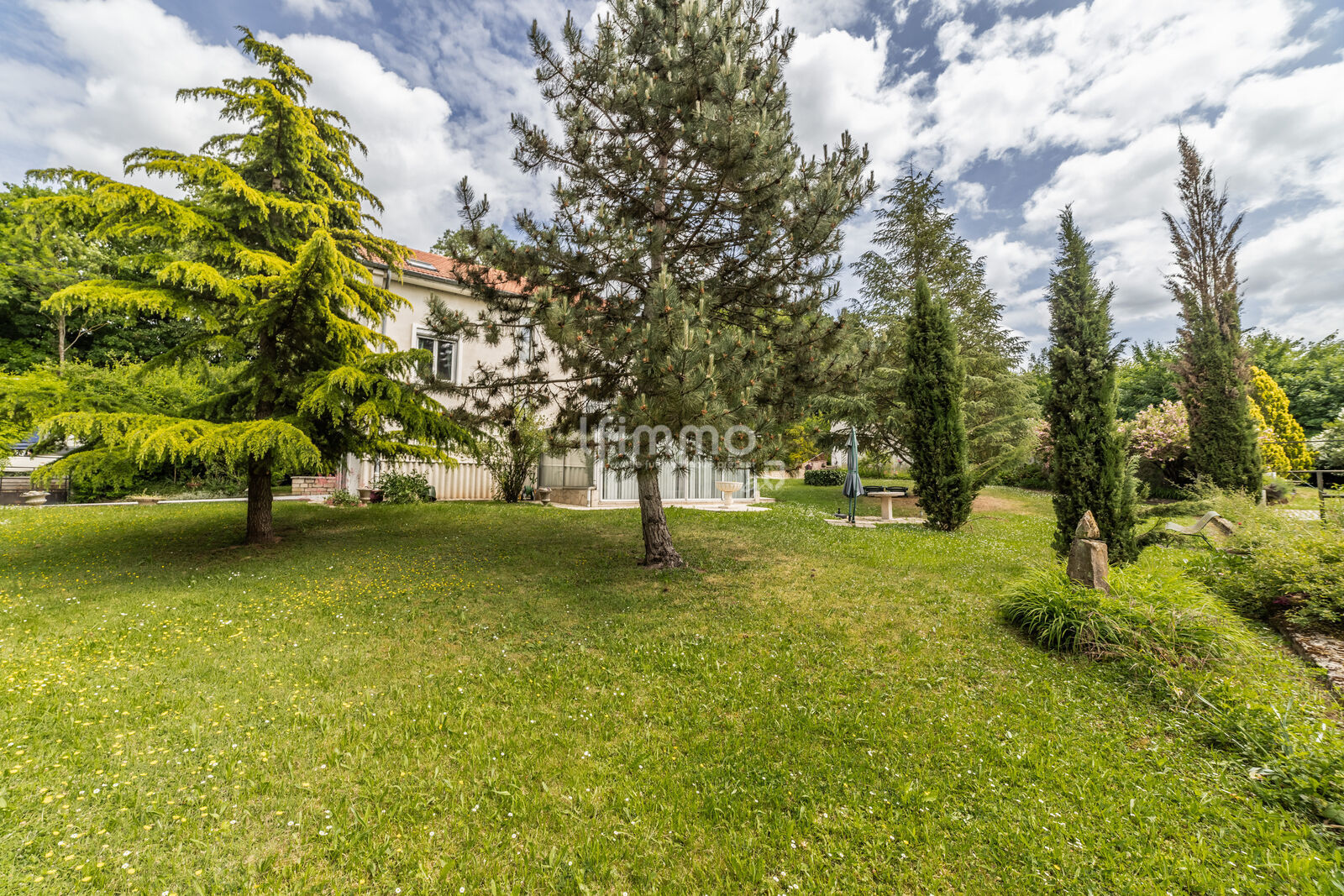 Grande Propriété familiale à Château-Salins. - 27 mai 2025-12475c9a5724