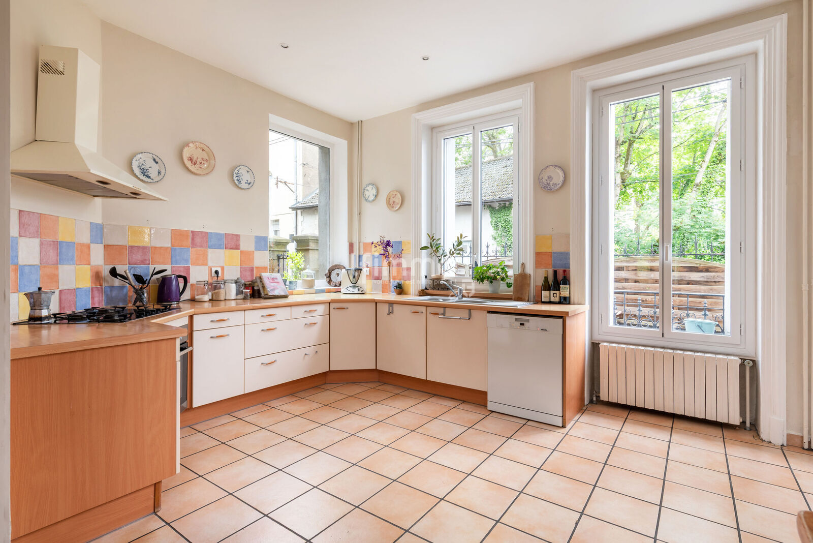 Maison de caractère 350 m² + dépendance jardin 1133 m² - Pilat