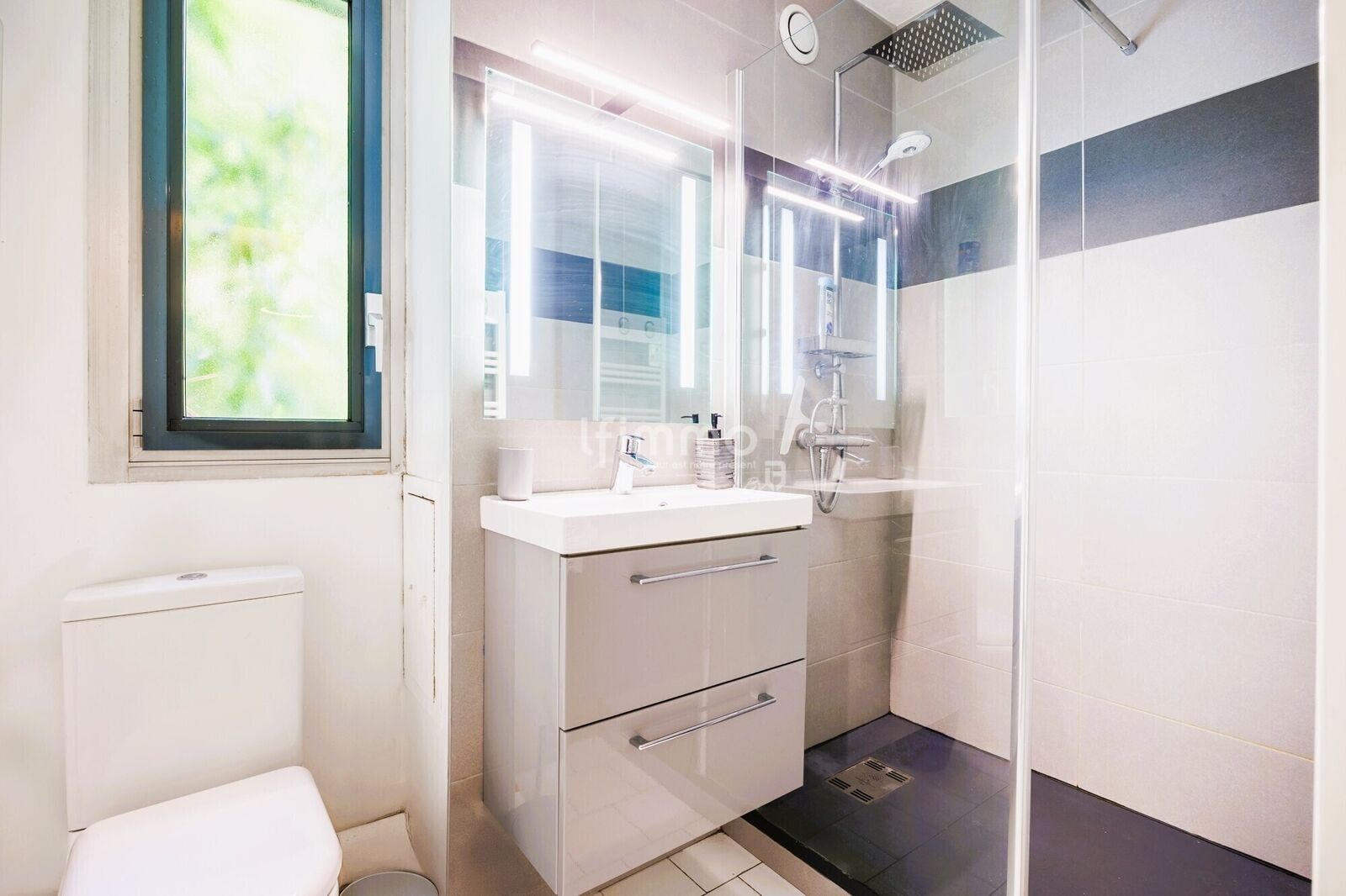 Studio lumineux avec balcon et vue verdure – 8ᵉ/9ᵉ Marseille - Phsdeau