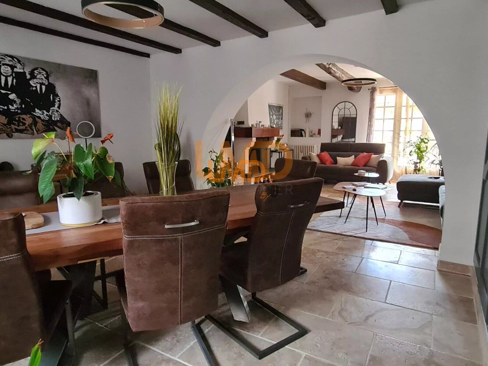 L’espace, le confort et le potentiel réunis en centre-ville. - 8c5d0eb1-e851-413b-88eb-322a32ad5896