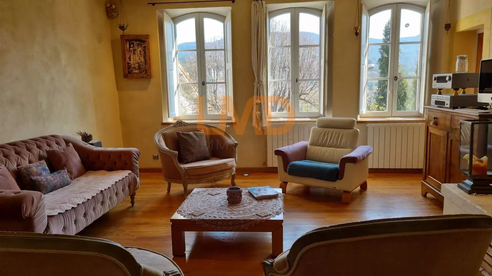 Ensemble immobilier à fort potentiel et à 2 pas de la ville ! - 594c9201-02b2-4fd7-8bad-6f6a6a1d9b36