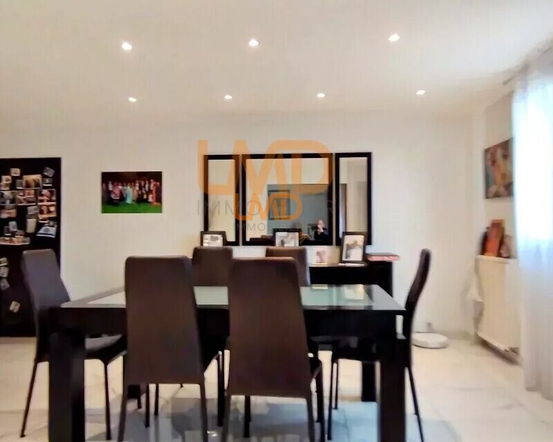 Vente T5 Prox Saint Jerome - Marseille 13ème - 49d58597-e2a4-4bdd-bf78-dc256bd04daf