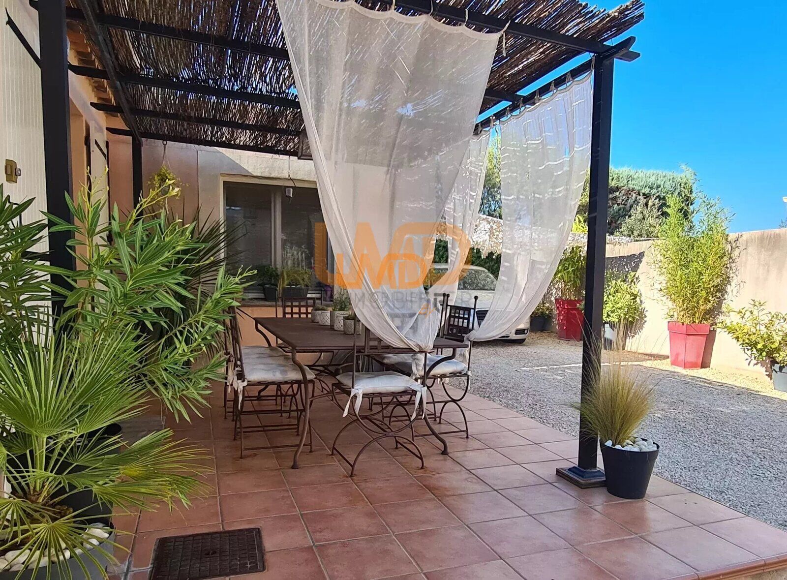 Maison Plain Pied, Piscine, Exposition SUD, Sans VIS A VIS, AU Calme - 18e94309-d364-4774-9693-a43fa66cbf21