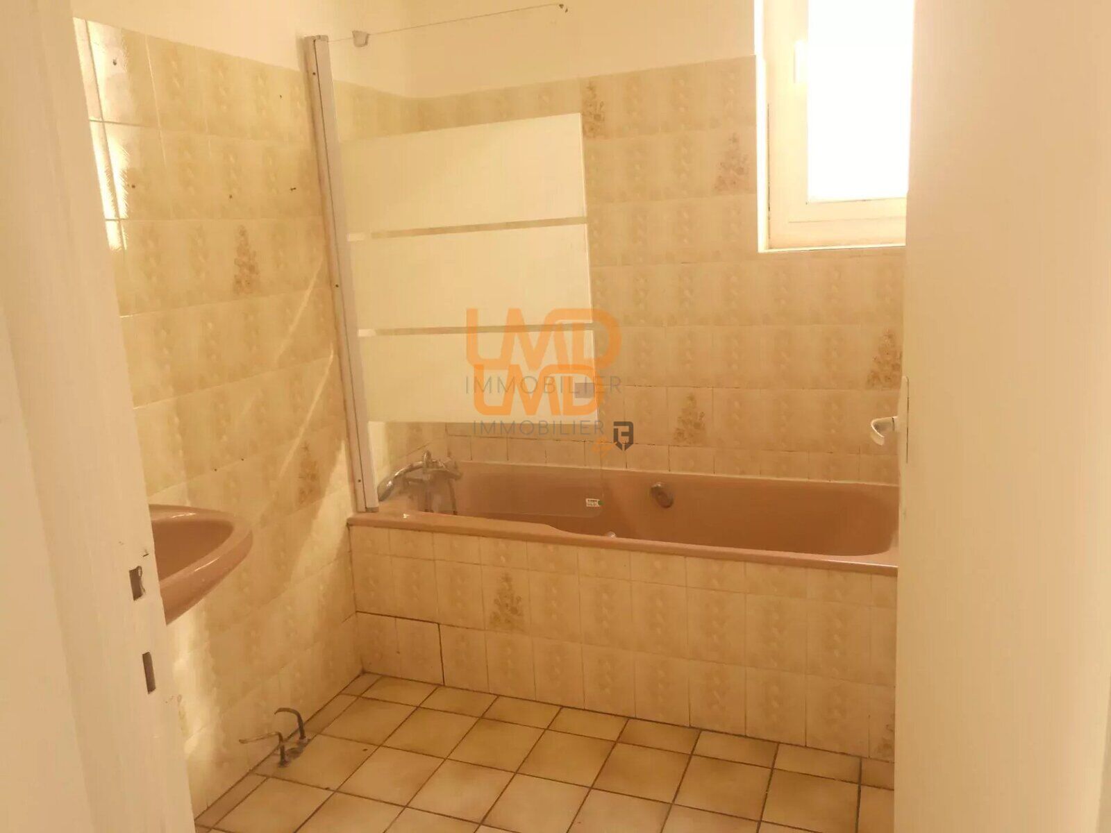 Ensemble immobilier à Decazeville - c1c2ed55-2446-4f6a-a0d3-88e89e153212