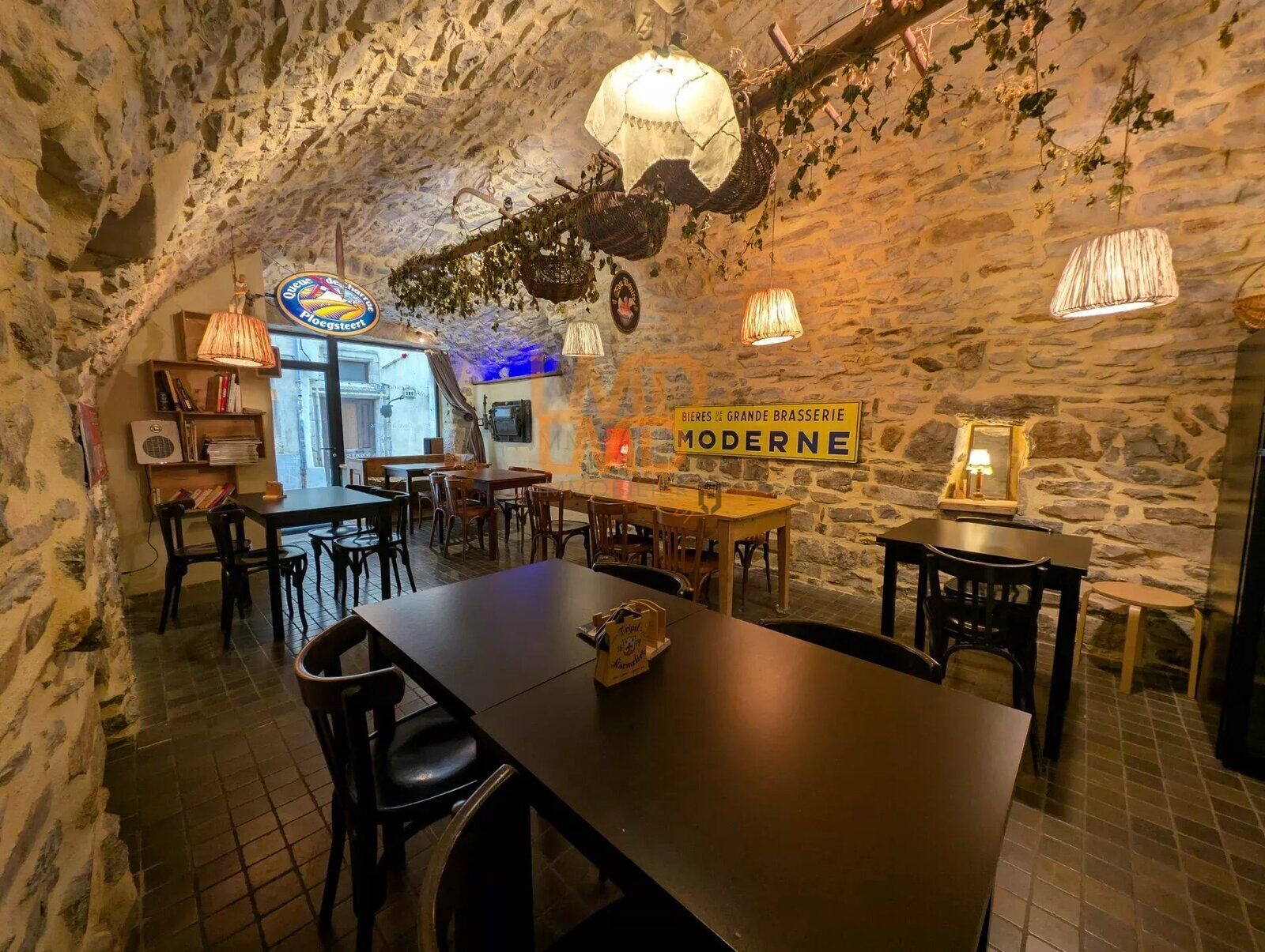 Local commercial bar a bière, Mur et Fond de commerce  - 4550ef26-3156-4143-9d60-f74ed8f8311f