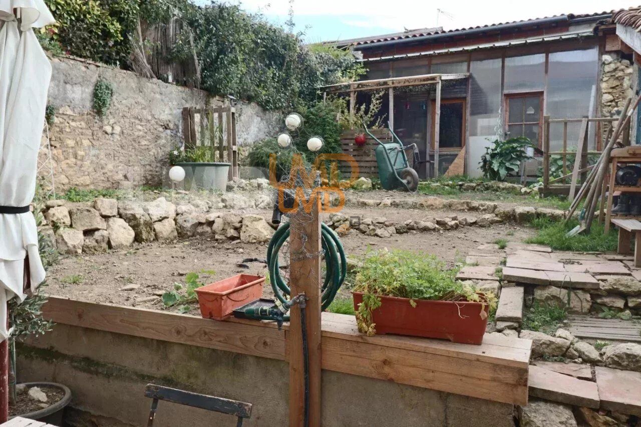 Maison  T4, jardin et dépendances - 01e99ba7-c509-44f4-925b-fa4556d8a120