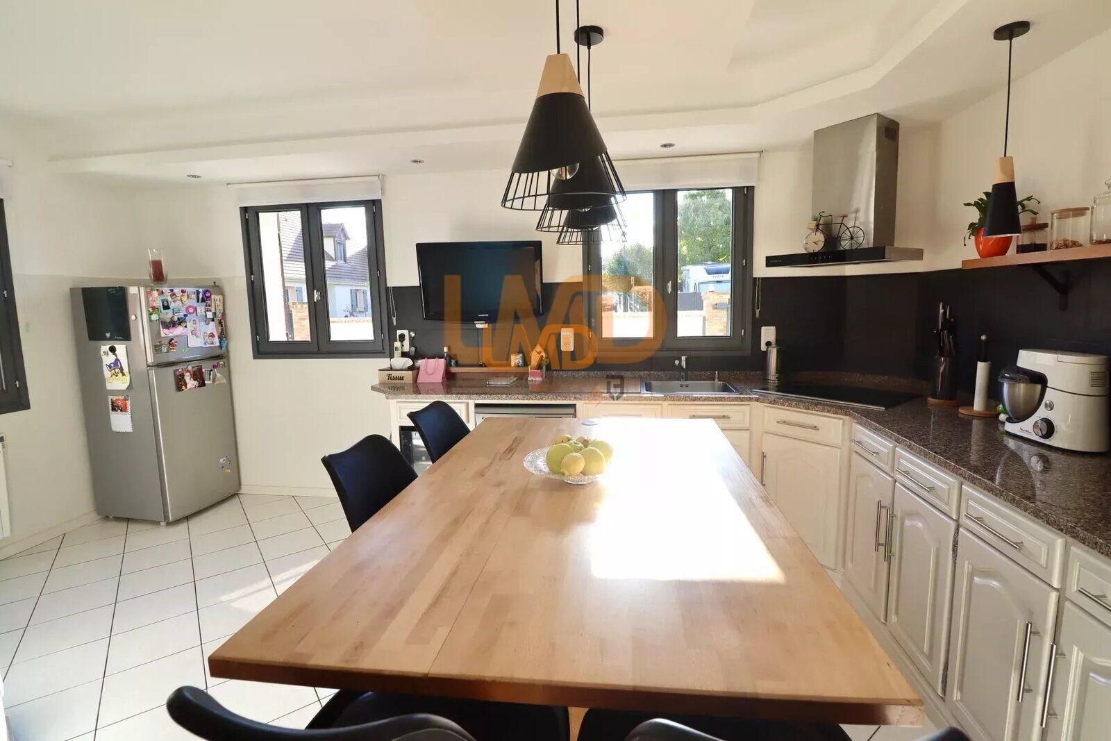 Vernon Maison spacieuse avec jardin  - 5d689adf-30d3-470d-859d-07f92645b9b3