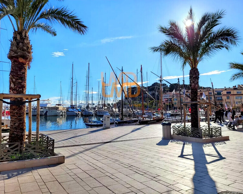 Appartement rénové proche centre ville et port - Ia generated 1769574720