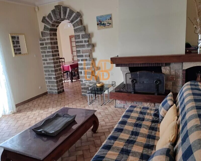 A saisir! Maison spacieuse avec locaux professionnels. - bd5da76e-ceaf-4d9b-b6d9-92bde3a44b65