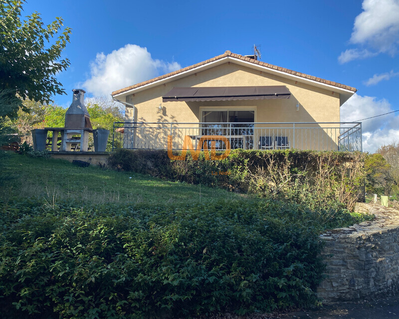 Plain pied sans vis à vis + appartement indépendant - Ensemble immobilier  2 maisons + grange + garages  6 