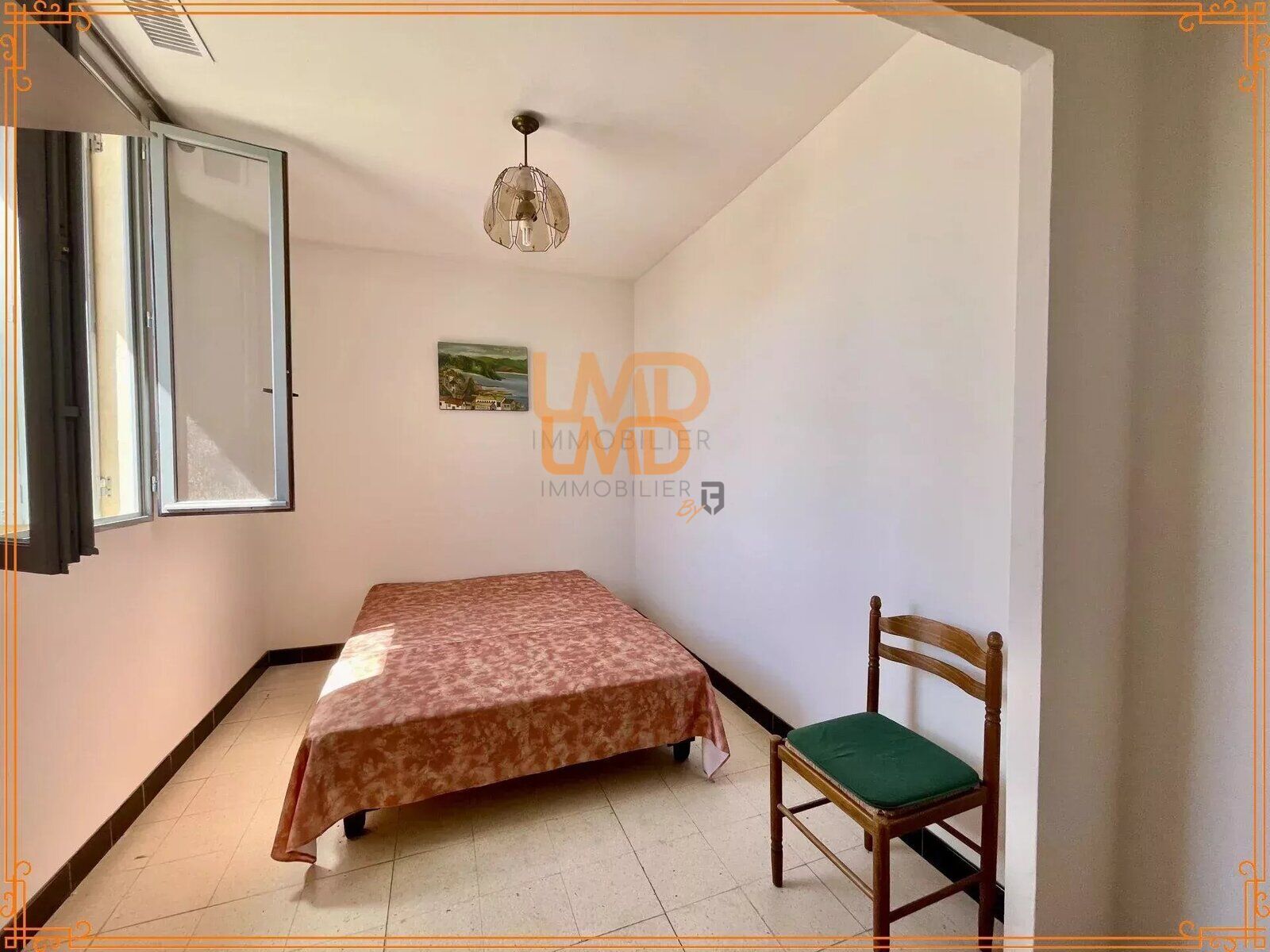 Maison de maître : 1 sudio - 2 cours – garage - 96e0f799-1622-4125-99db-da2cfc8206b0