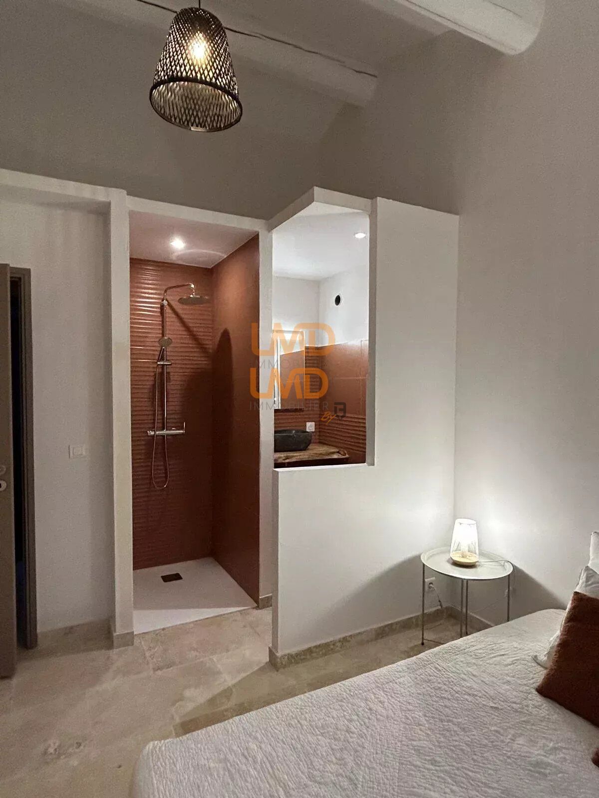 Vue panoramique sur le Luberon - 9712ef61-36d2-46de-8dc7-2257cf349456