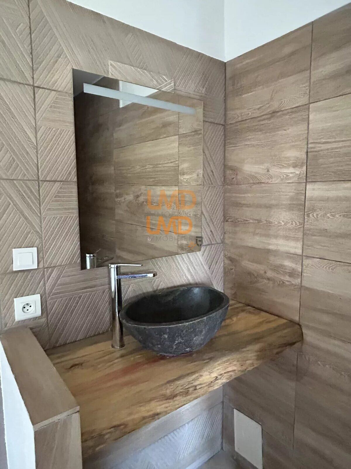 Vue panoramique sur le Luberon - 49e1f2ab-d42e-4089-9630-b1ba9d315e48