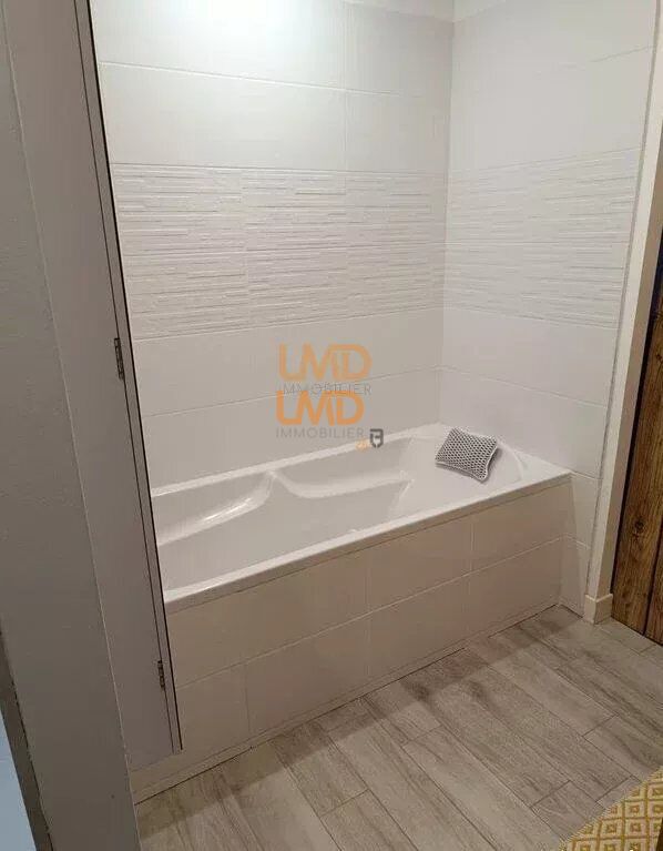 Appartement de standing vue colline St Jacques - 09d97859-4ebf-4a27-911d-ce6d522f928c