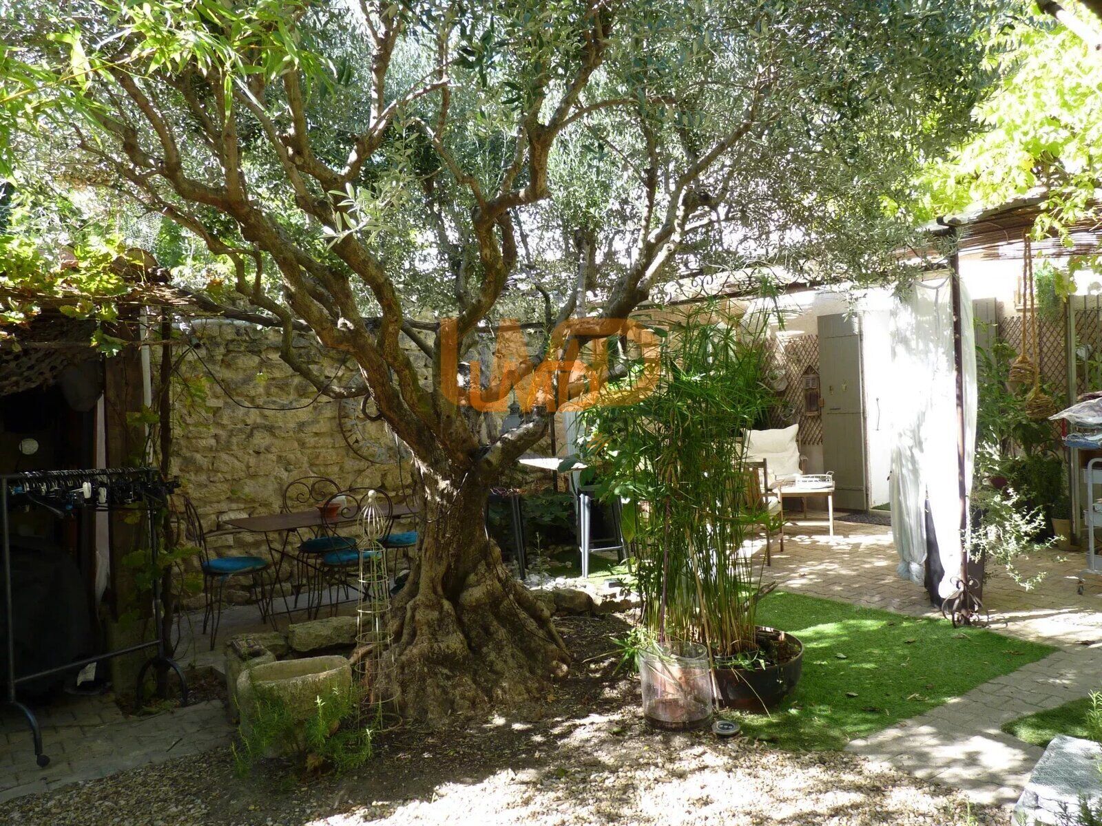 Charmante maison au calme en centre ville - 288f801a-6d07-48b5-a67d-9338ea99b0fc