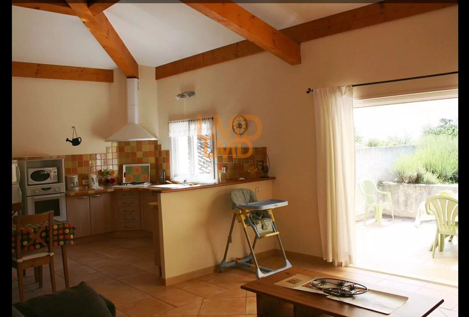 Villa avec gîte  sur 5000 m2 de terrain, Piscine. Garage - c767e022-3eb2-482c-bf91-e35f081db333