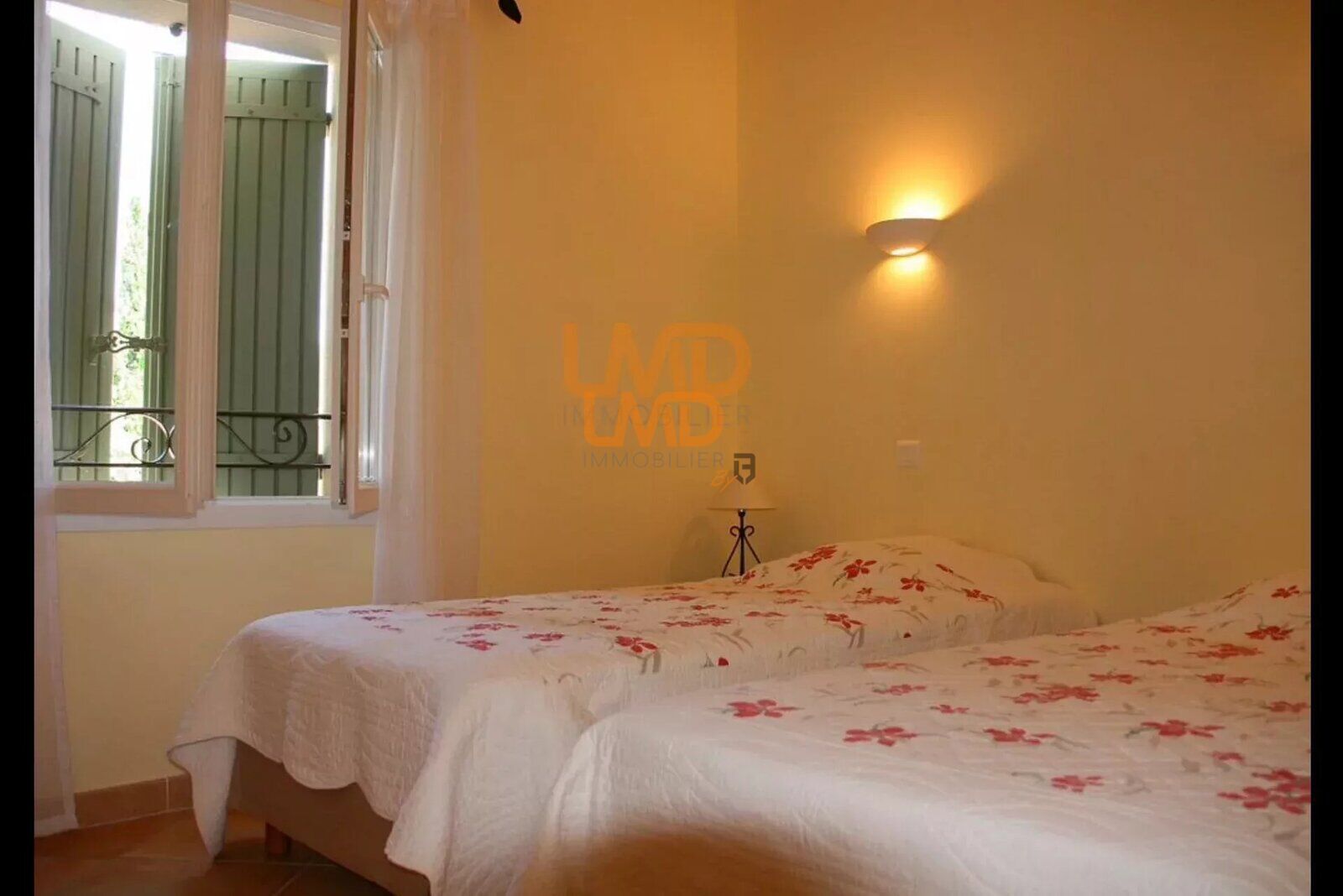 Villa avec gîte  sur 5000 m2 de terrain, Piscine. Garage - 949a3d30-23f5-4997-adea-14121e3cb289