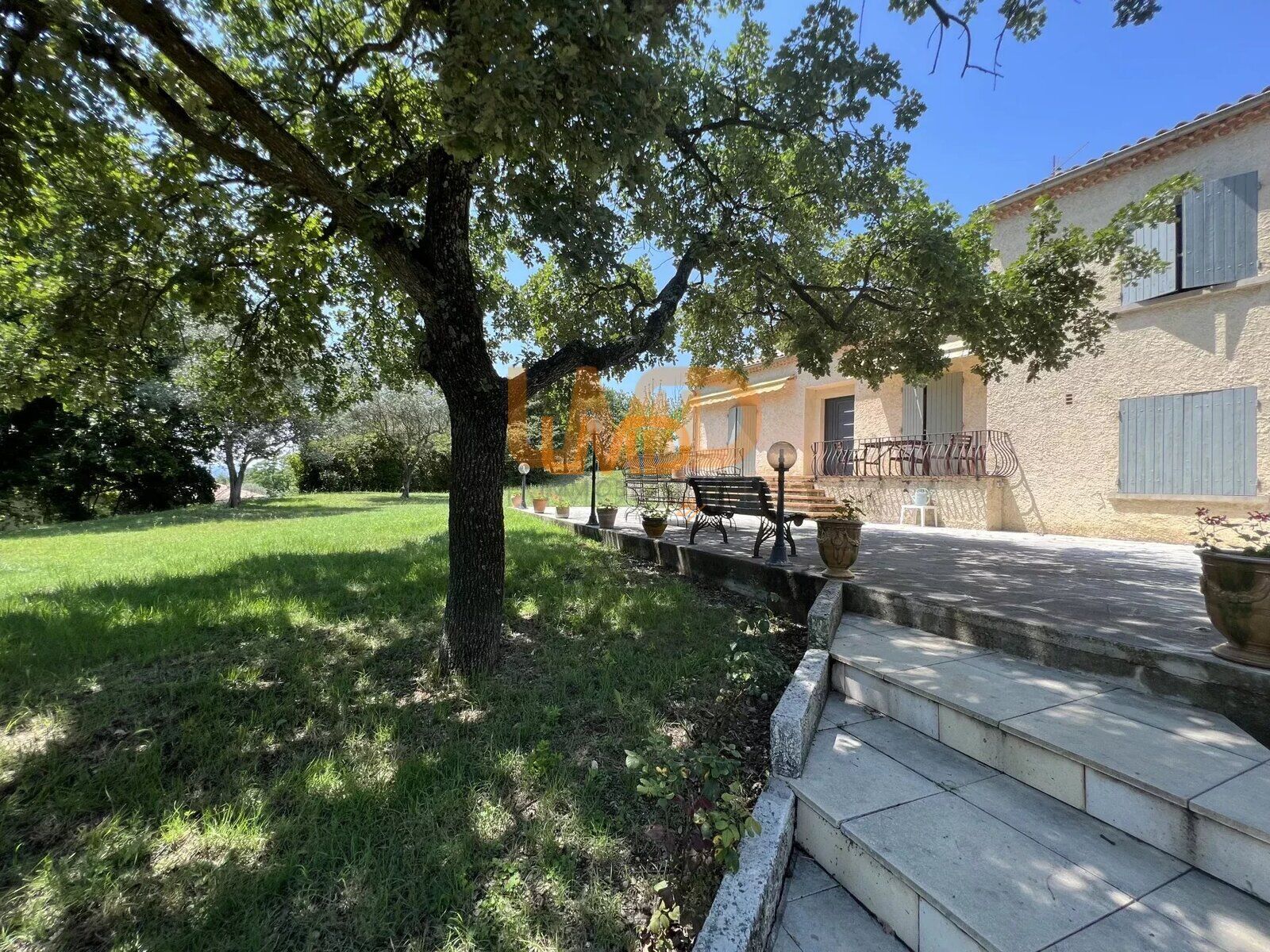 Villa avec gîte  sur 5000 m2 de terrain, Piscine. Garage - 1c575e6c-ec84-487d-873b-7a90929e1605