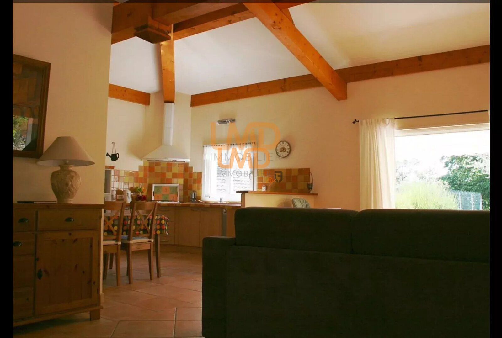 Villa avec gîte  sur 5000 m2 de terrain, Piscine. Garage - c9bfe3d3-3d2d-49c8-94d1-092bff15daac