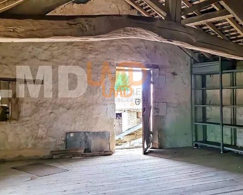Maison à finir de rénover - 683a67a8-157d-424a-a5e5-967b5dc9bd33