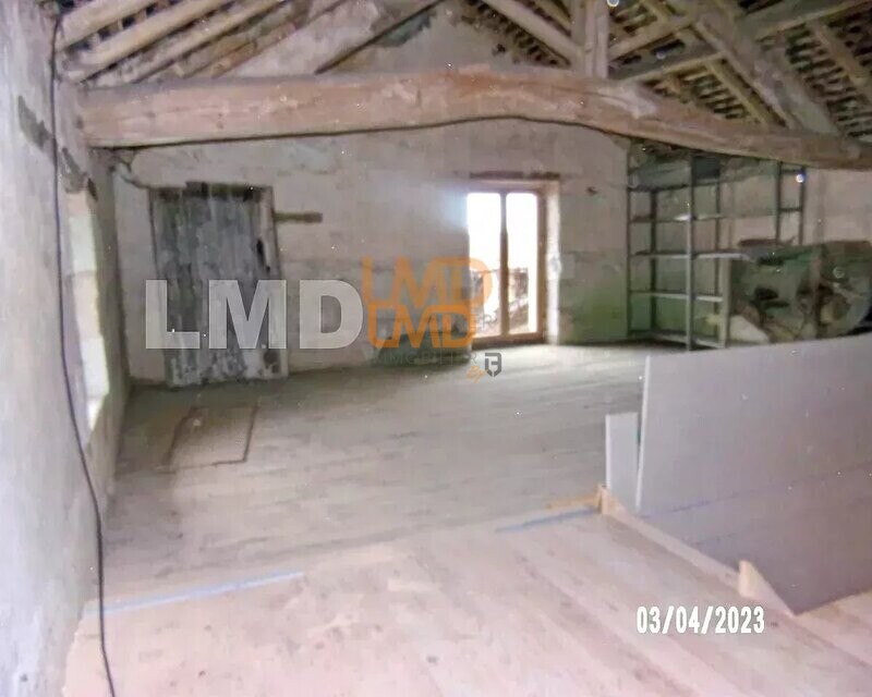 Maisons à finir de rénover - e42ef2b3-89dc-455b-a3a9-7cbbdfab531a