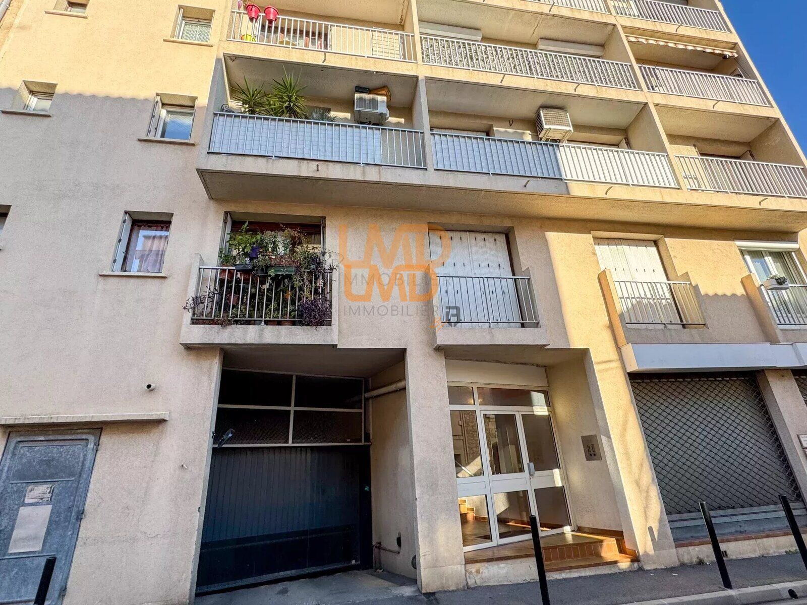 Appartement 3 pièces avec locataire en place. - d413db79-62f0-4975-b11a-966c39819684
