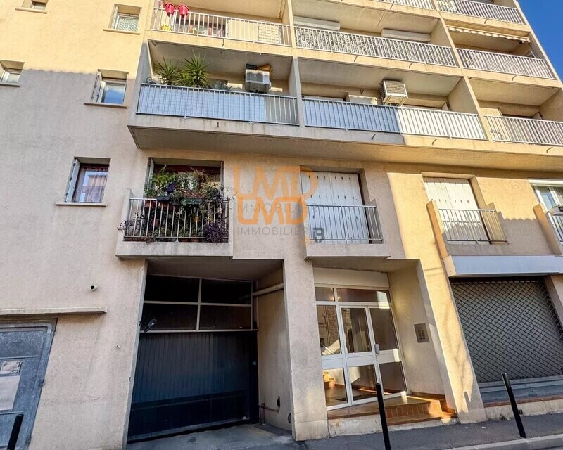 Appartement 3 pièces avec locataire en place. - d413db79-62f0-4975-b11a-966c39819684