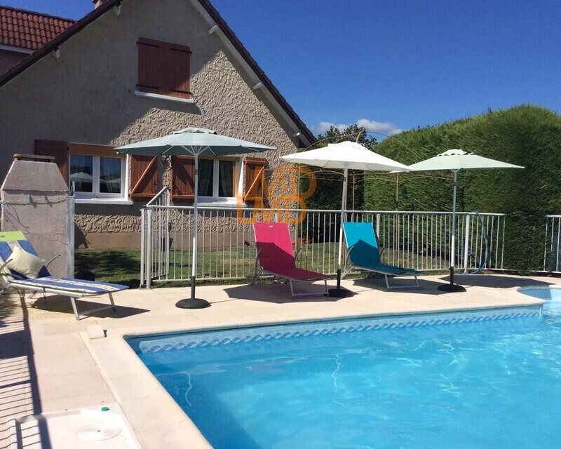 maison T7 sur sous-sol avec piscine sur 1653 m² de terrain clôt - 6a31ce93-ceac-424e-984e-1e0a45a298f7