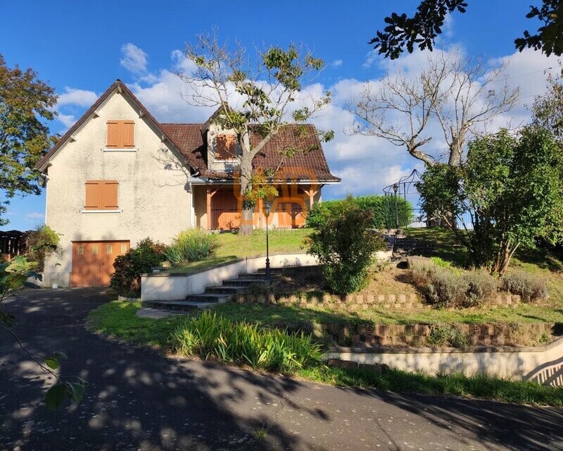 maison T7 sur sous-sol avec piscine sur 1653 m² de terrain clôt - a1021dcd-2500-4486-bdfc-a6399e714004