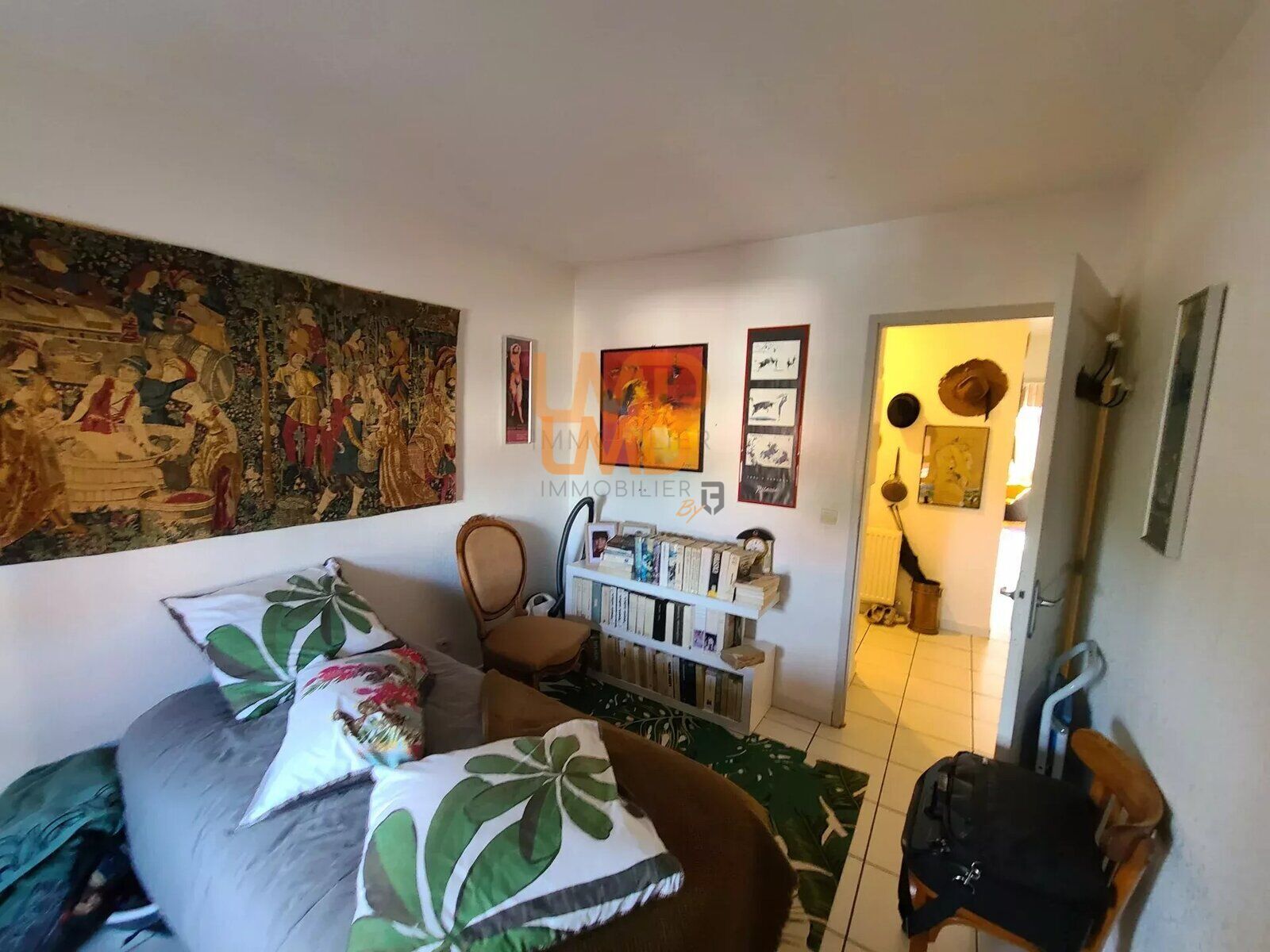 Appartement de type  T3 d'une superficie de 71 m2. - 6830f0cb-4c45-4b1c-a4de-7a4b76cabbc3