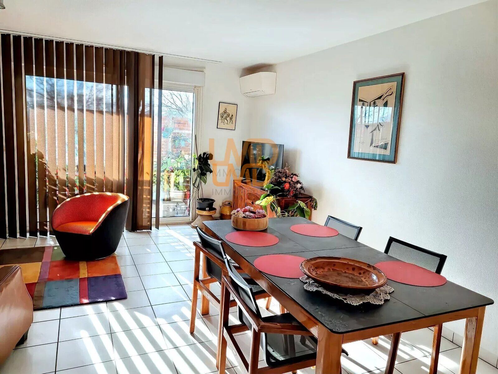 Appartement de type  T3 d'une superficie de 71 m2. - e38dabb0-2eb8-4571-9292-164c329d9340