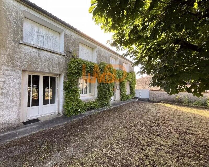 Maison 7 pièces , 6 chambres de 163 m² - aeadf569-a66e-4279-bb32-fc5494d32915