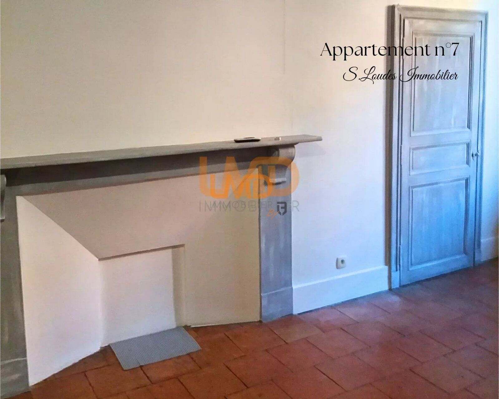 Beaumont-de-Lomagne. immeuble rénové - a7e8440e-6915-43bb-ad82-25d7ac0279f4