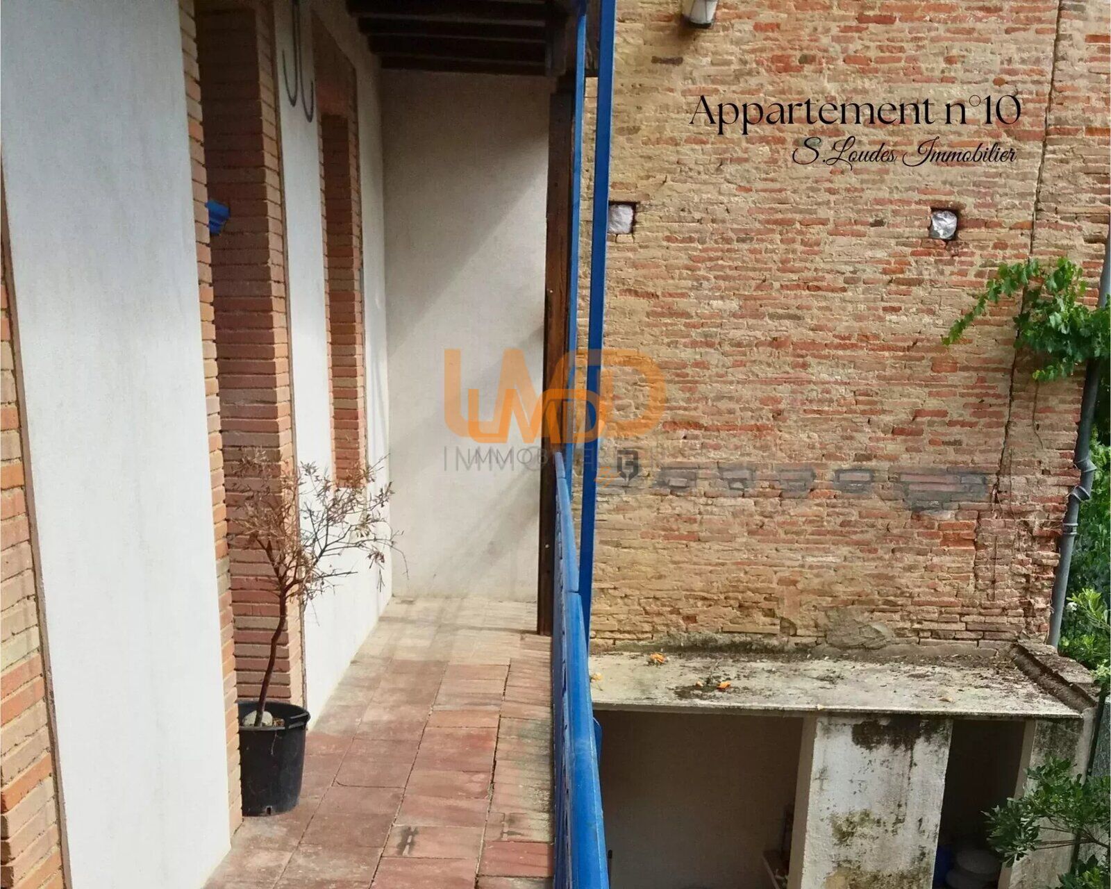 Beaumont-de-Lomagne. immeuble rénové - 8cf4b1f1-a85e-4303-967d-83f754f5d335