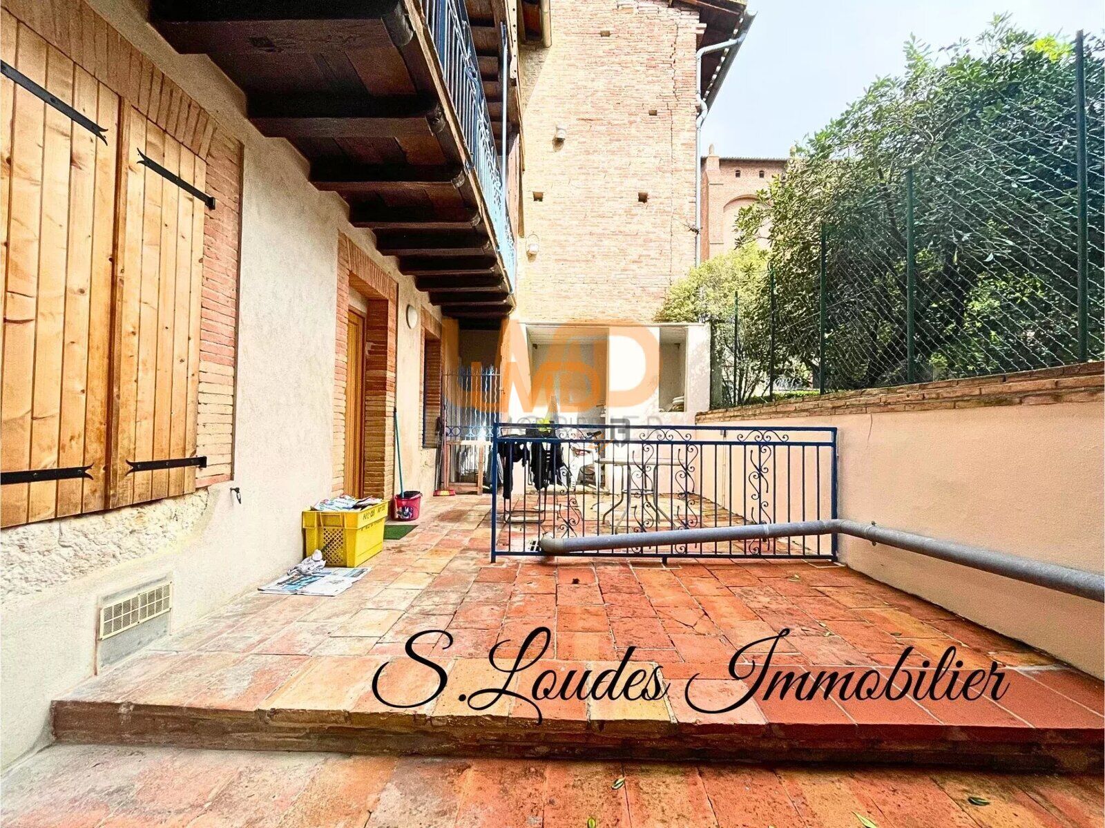 Beaumont-de-Lomagne. immeuble rénové - c1488b7e-87b4-4737-9d6b-28cc5e19e42b