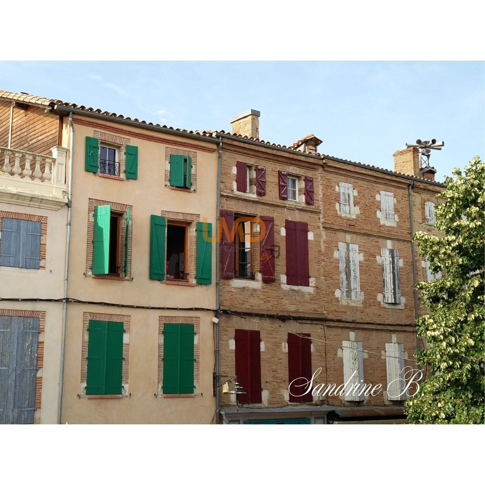 Beaumont-de-Lomagne. immeuble rénové - Facade1
