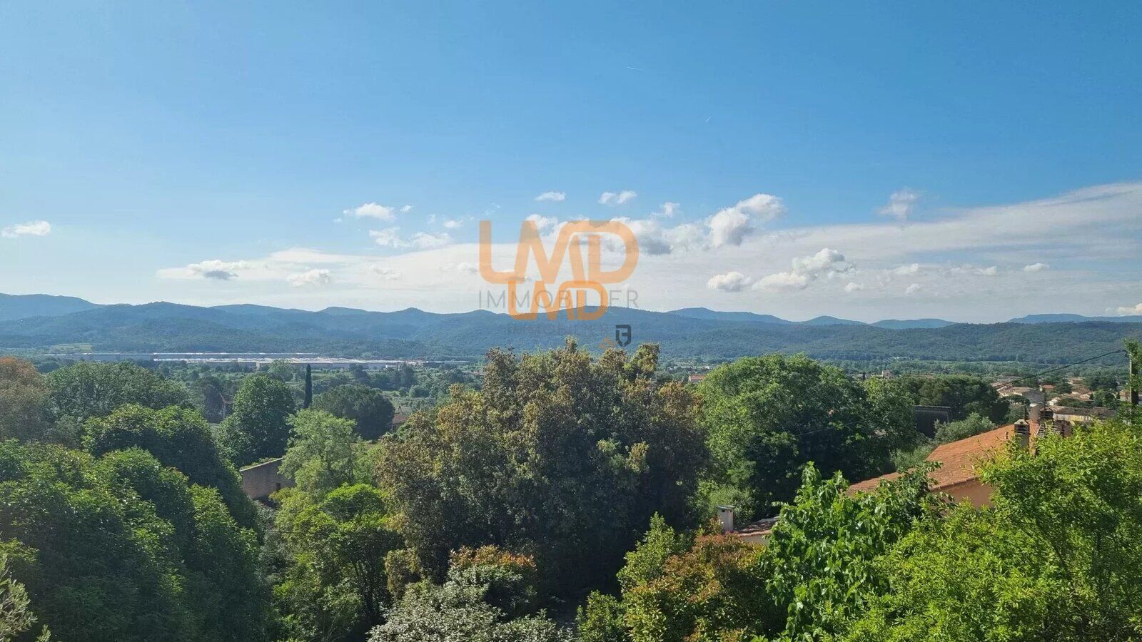 vue dégagée - exposition sud - proche des commodités - climatisation - ef0b1cd5-aa25-4911-b7fb-457b5fee0ccc