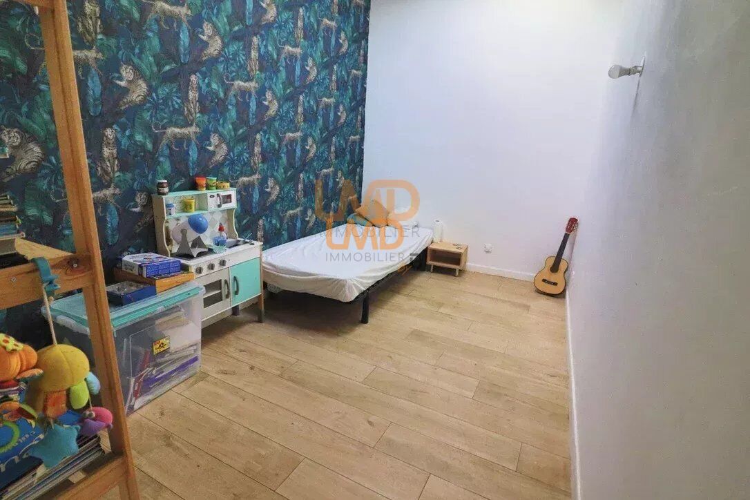 LE LUC: Maison DE Ville T5 90m2 Centre Ville - 138abef5-b4e0-4780-8343-18021dce9317