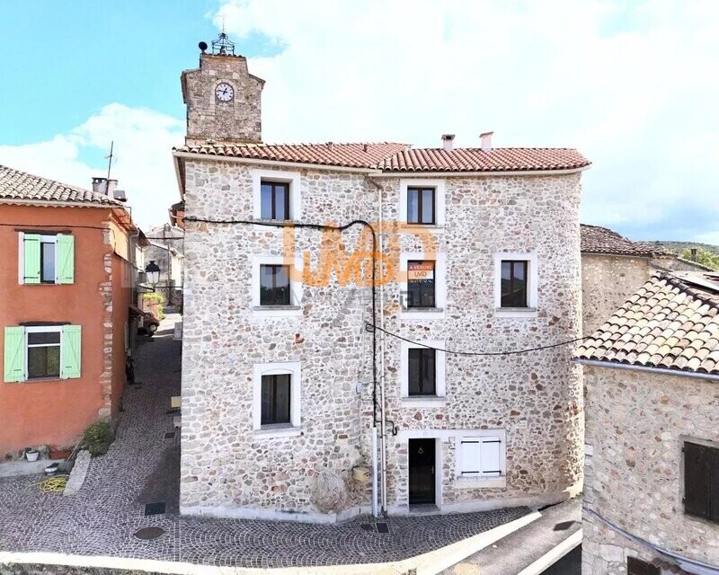 Montmeyan: Appartement 97 m² avec vue panoramique - Montmeyan appartement duplex T4 97m2