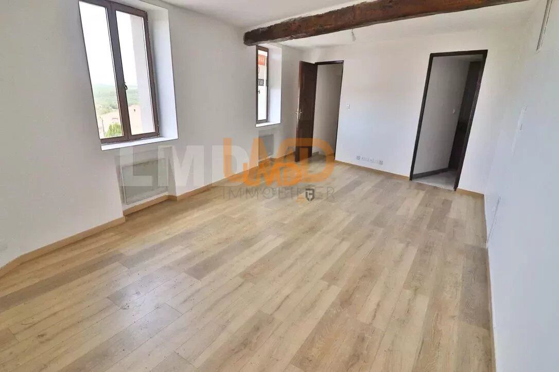 Montmeyan: Appartement 97 m² avec vue panoramique - c7a2e1e3-3924-4e55-ba68-661760de62f5