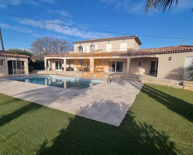 LE MUY - LA Motte - - f55322a4-f29d-4c4c-bcbe-f52837fa308c