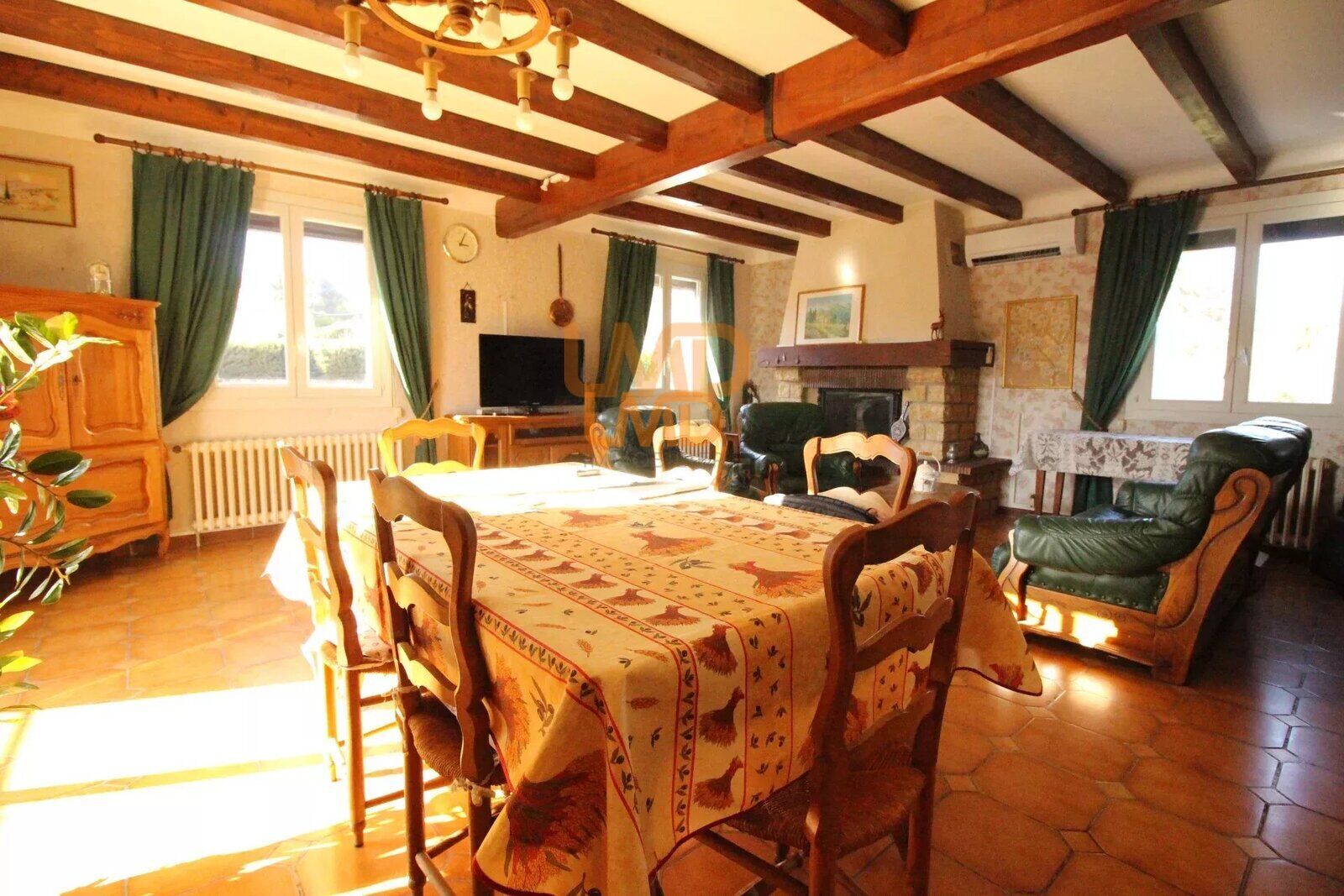 Maison Spacieuse à Vendre à Martigues Saint Pierre - f2bc106e-0b08-4f3e-88c1-ba6a630bc771